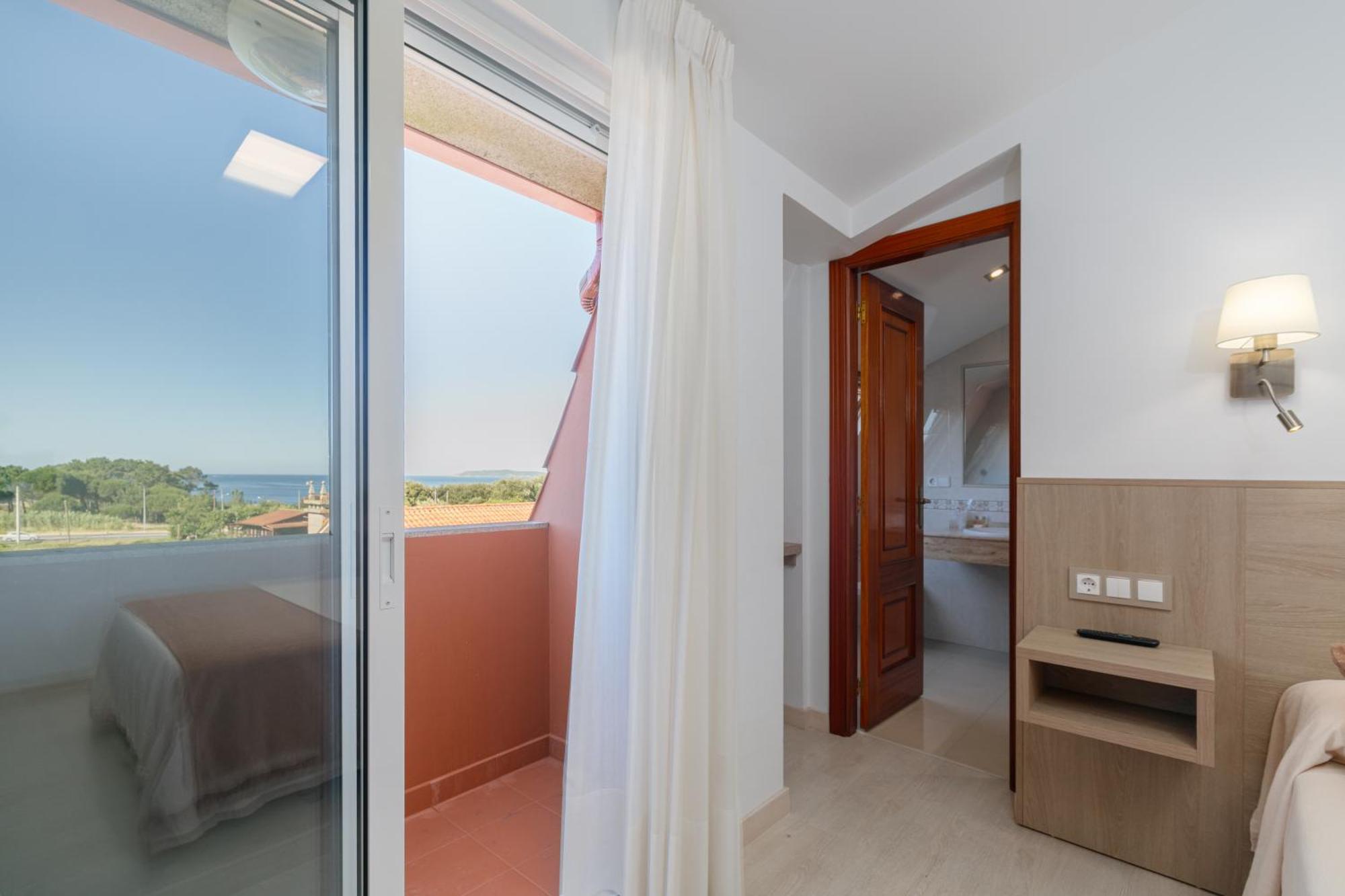 Hotel Gaivota Montalvo Exterior photo