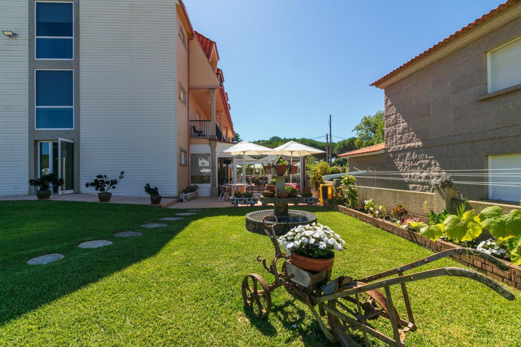 Hotel Gaivota Montalvo Exterior photo